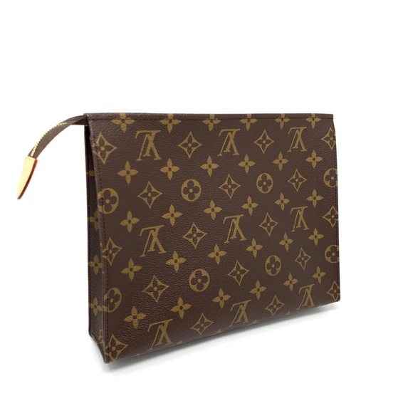 ❌SOLD❌Louis Vuitton Monogram Toiletry Pouch 26 - Picture 4 of 7